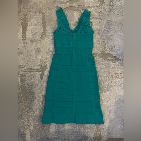 FRENCH CONNECTION | BANDAGE DRESS - Picture 2 of 3